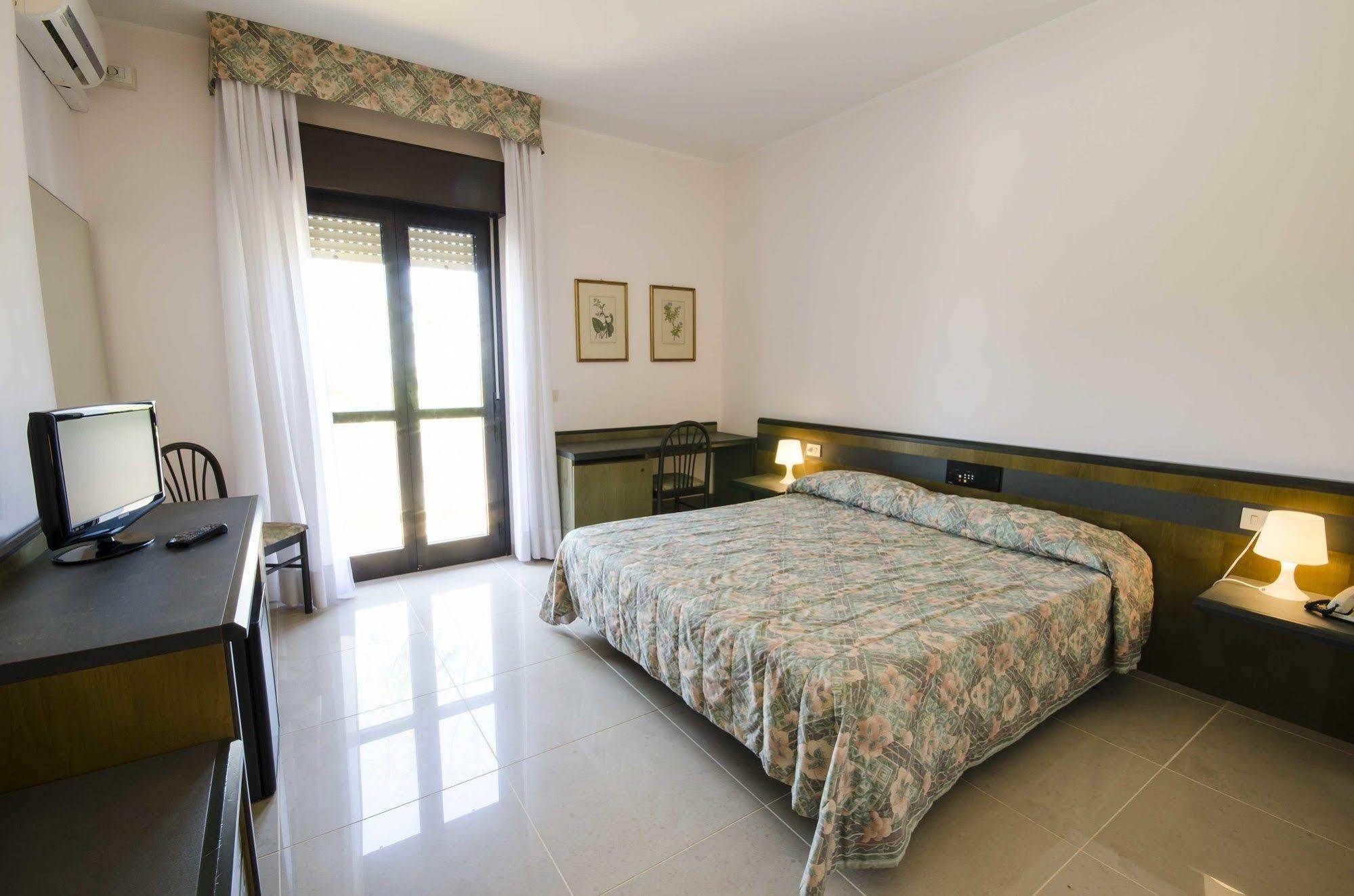 Hotel Torre Del Sole